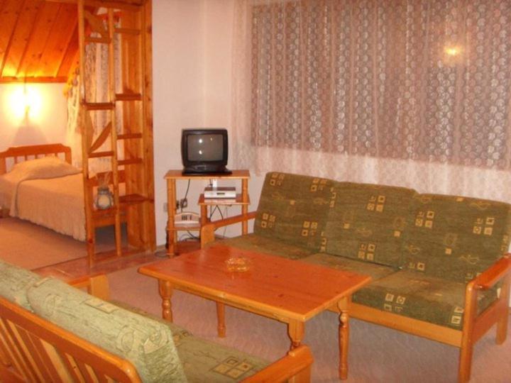 Family Hotel Markony Pamporovo Buitenkant foto