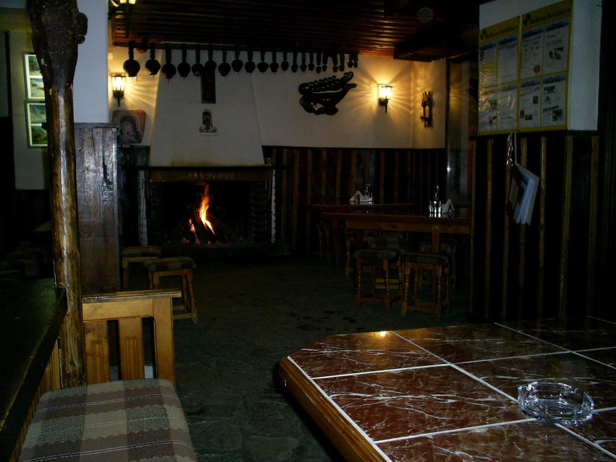 Family Hotel Markony Pamporovo Buitenkant foto